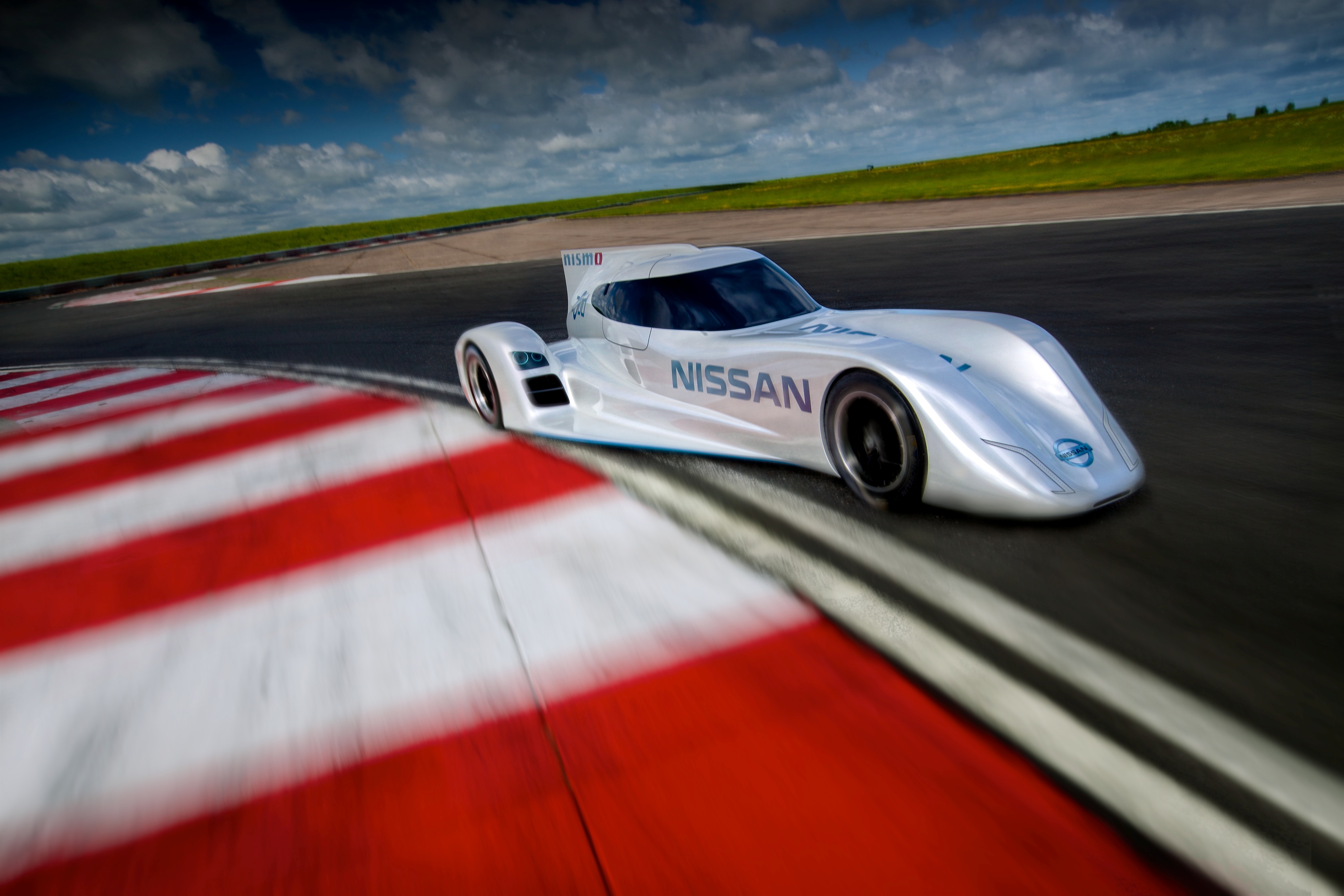 Nissan ZEOD RC 2014 Le Mans Racer