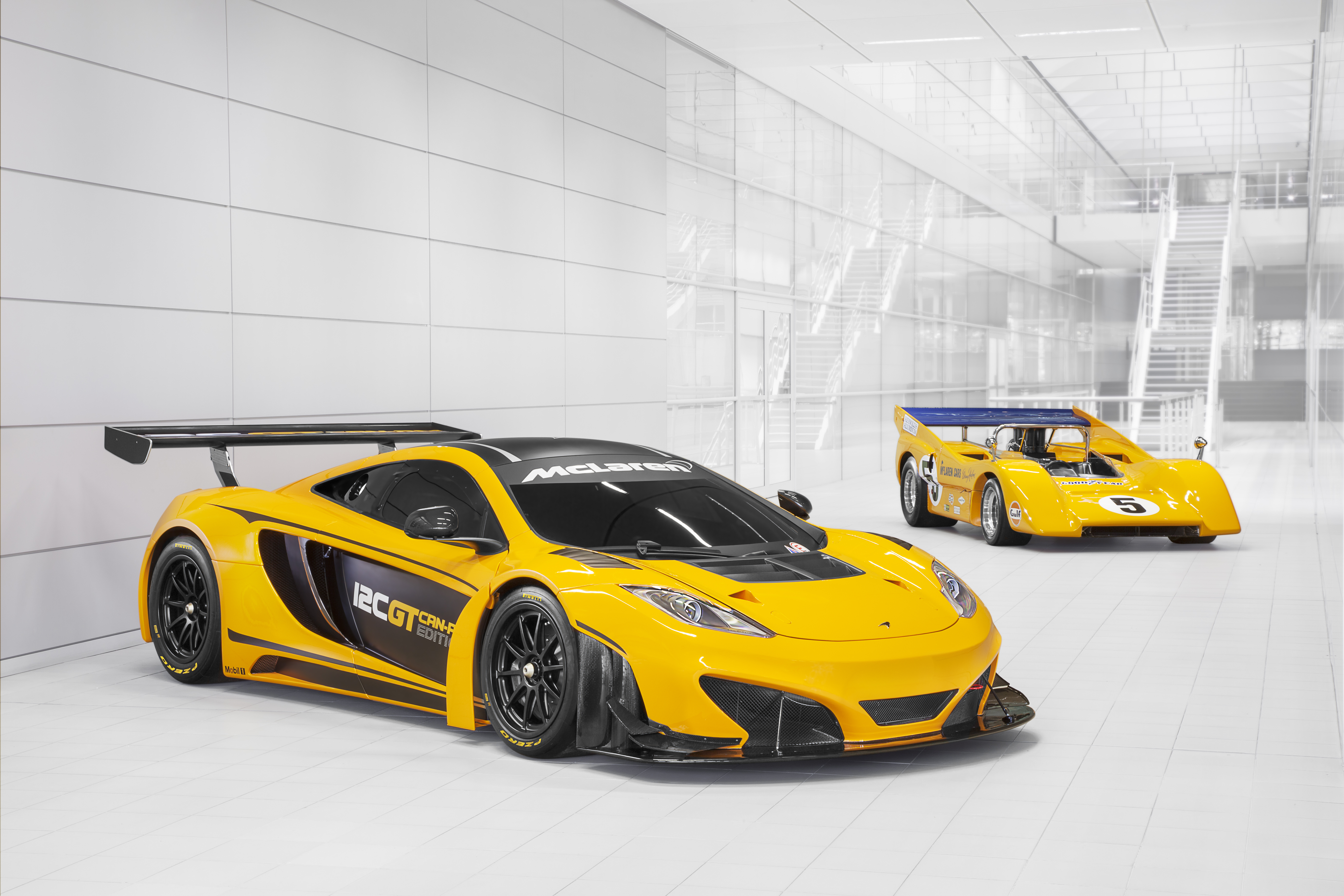 Mclaren_50th_canam