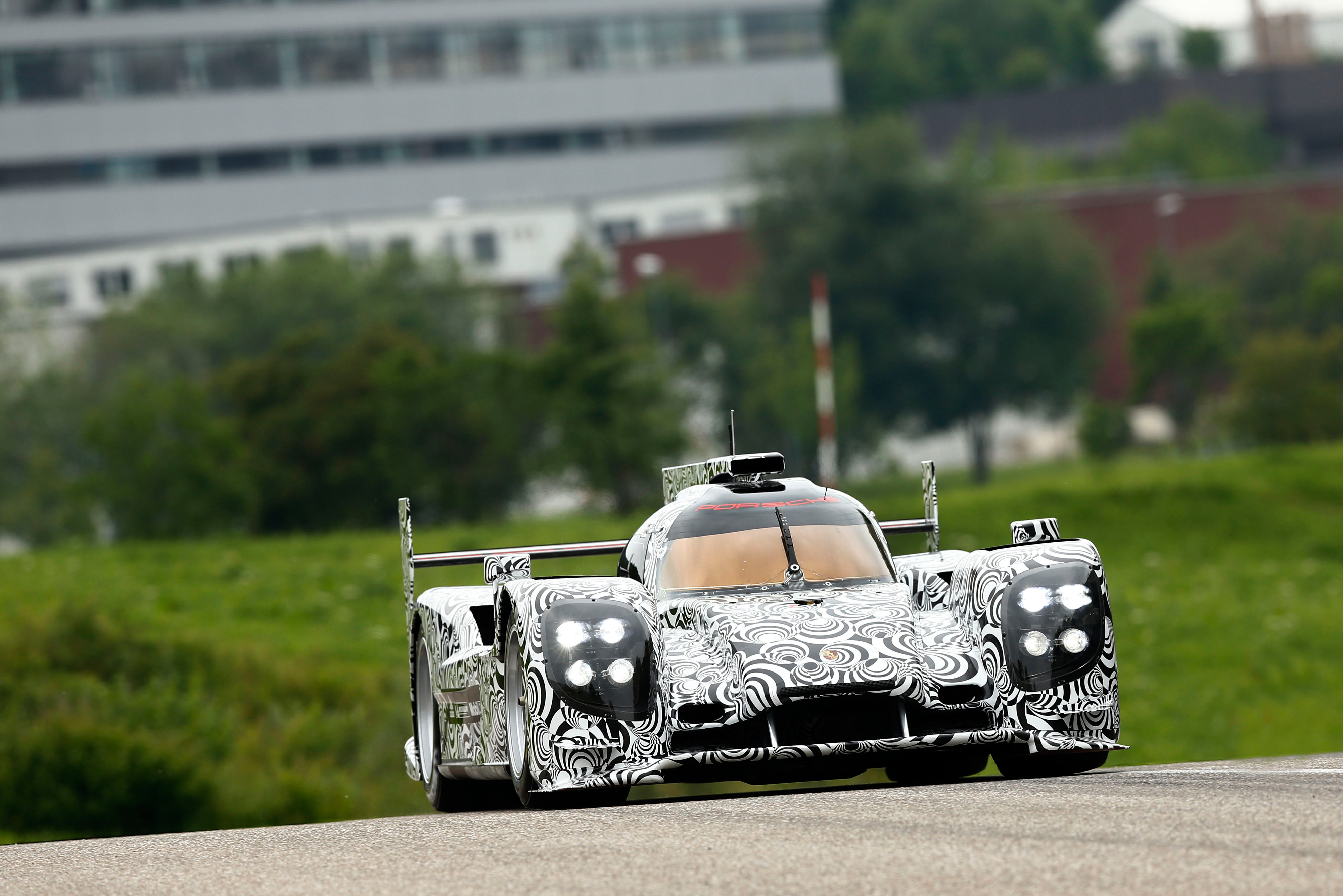 Porsche LMP1 sports prototype 